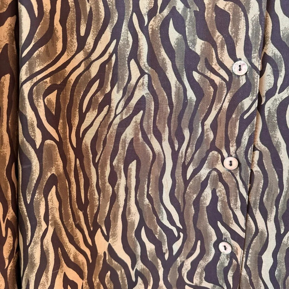 Vintage City Silk Women’s Animal Print 100% Silk Button up Shirt 90s XL Y2K - Picture 6 of 8